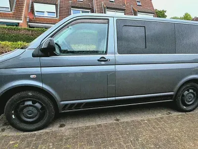 Gebraucht VW Multivan 102 PS (75 kW) 2011 Grau Van / Kleinbus