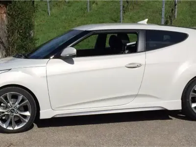 Gebraucht Hyundai Veloster 140 PS (102 kW) 2011 Weiß Kleinwagen