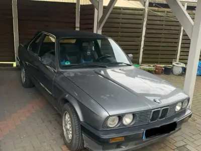 Gebraucht BMW 316 106 PS (77 kW) 1991 Grau Cabrio
