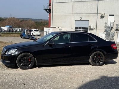 Gebraucht Mercedes E250 Sport 204 PS (150 kW) 2012 Schwarz Limousine