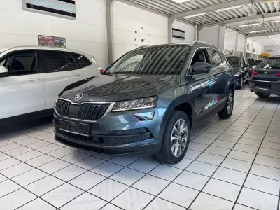 Gebraucht Skoda Karoq Clever 110 PS (80 kW) 2022 Grau SUV