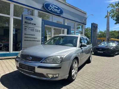 Gebraucht Ford Mondeo Ghia 125 PS (91 kW) 2006 Silber Limousine