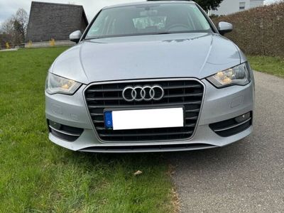 gebraucht Audi A3 1.6 TDI S tronic Attraction Attraction