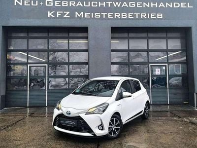 Weiß Gebraucht 2018 Toyota Yaris Hybrid Team Kleinwagen | 14.990 € (Fairer Preis)