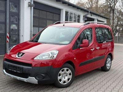 Gebraucht Peugeot Partner Tendance 111 PS (81 kW) 2010 Rot Van / Kleinbus