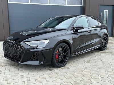 Neu Audi RS3 Sportback Sport 400 PS (294 kW) 2026 Mythosschwarz metallic Kleinwagen