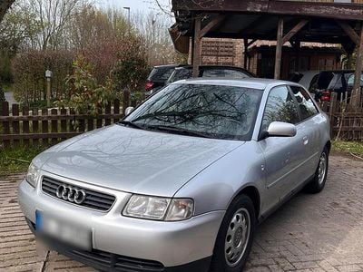 Usata Audi A3 101 CV (74 kW) 2000 Argento Utilitaria