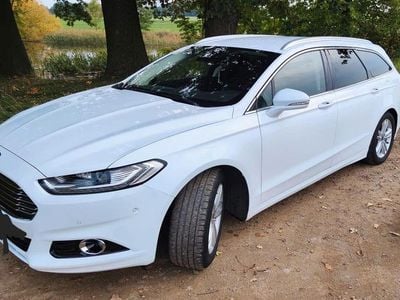 Gebraucht Ford Mondeo Titanium 160 PS (117 kW) 2016 Weiß Limousine