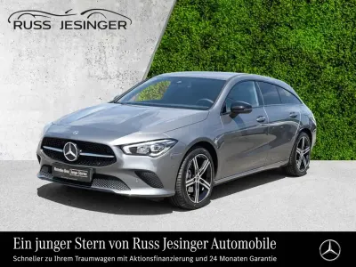 Gebraucht Mercedes CLA200 Shooting Brake Progressive 163 PS (119 kW) 2023 Grau Kombi