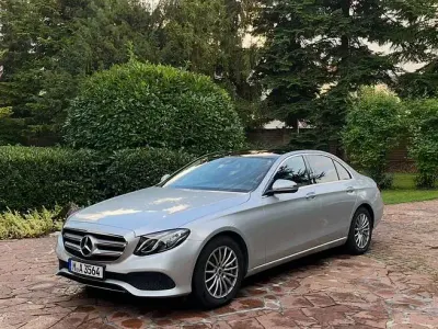 Gebraucht Mercedes 220 194 PS (142 kW) 2016 Silber Limousine