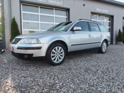 Gebraucht VW Passat Comfortline 101 PS (74 kW) 2002 Silbermetallic Kombi