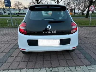 Gebraucht Renault Twingo Dynamique 71 PS (52 kW) 2015 Weiß Kleinwagen