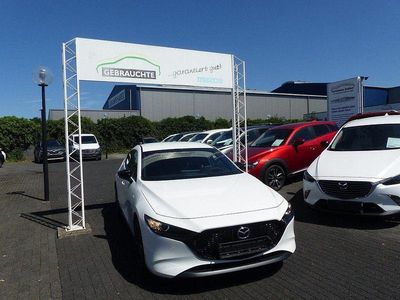 Weiß Gebraucht 2024 Mazda 3 Nagisa Limousine | 23.475 € (Guter Preis)
