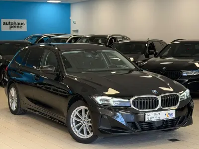 Gebraucht BMW 318 Performance 150 PS (110 kW) 2023 Schwarz Kombi