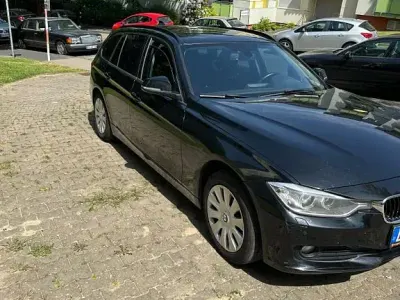 Gebraucht BMW 318 Advantage 150 PS (110 kW) 2016 Schwarz Kombi