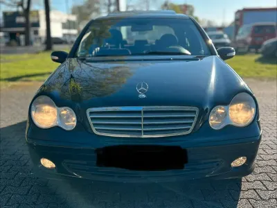 Usata Mercedes C180 143 CV (105 kW) 2004 Nero Berlina