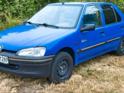 Gebraucht Peugeot 106 45 PS (33 kW) 1996 Blau Kleinwagen