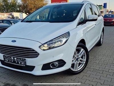 Gebraucht Ford S-MAX Titanium 160 PS (117 kW) 2018 Weiß Van / Kleinbus