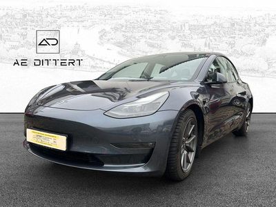 Grau Gebraucht 2021 Tesla Model 3 Long Range AWD Limousine | 25.990 € (Guter Preis)