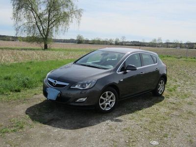 gebraucht Opel Astra 1.4 Turbo Design Edition 88kW Design E...