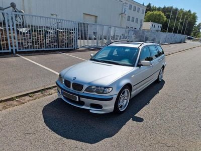 BMW 330