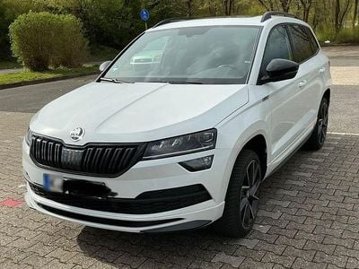 Second-hand Skoda Karoq SportLine 150 CP (110 kW) 2022 Alb SUV