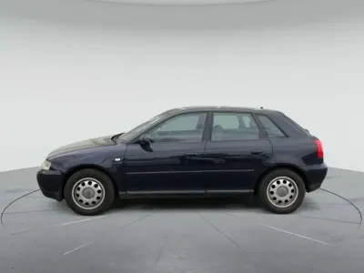Gebraucht Audi A3 Attraction 102 PS (75 kW) 2002 Blau Kleinwagen