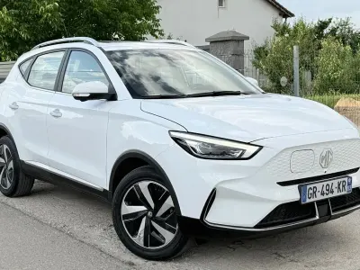 Gebraucht MG ZS 114 kW (156 PS) 2023 Weiß SUV