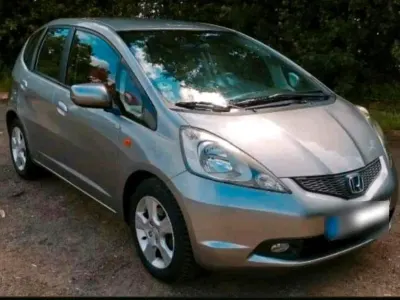 Gebraucht Honda Jazz 90 PS (66 kW) 2026 Silber Kleinwagen