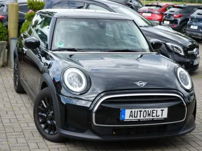 Gebraucht Mini Cooper Coupé Classic 136 PS (100 kW) 2022 Schwarz Coupé