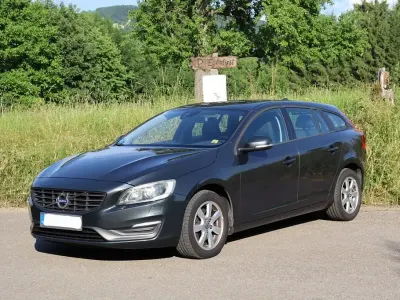 Gebraucht Volvo V60 136 PS (100 kW) 2013 Grau Kombi