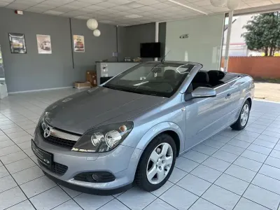 Gebraucht Opel Astra 116 PS (85 kW) 2008 Grau Cabrio