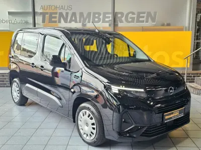 Gebraucht Opel Combo Life Edition 102 PS (75 kW) 2025 Schwarz Van / Kleinbus
