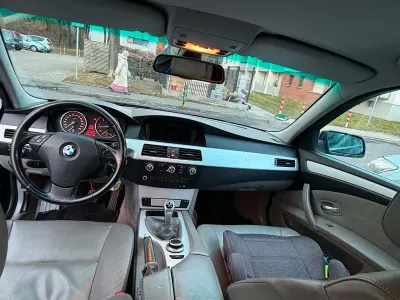 Gebraucht BMW 530 197 PS (144 kW) 2007 Schwarz Kombi