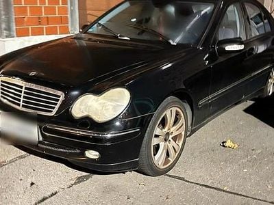 Mercedes C240