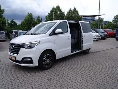 Second-hand Hyundai H-1 Premium 170 CP (125 kW) 2020 Alb Monovolum