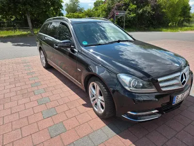 Gebraucht Mercedes C180 156 PS (114 kW) 2011 Schwarz Kombi