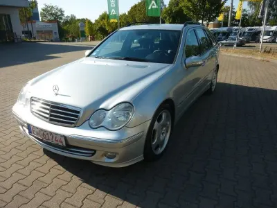 Gebraucht Mercedes C180 143 PS (105 kW) 2005 Silber Kombi