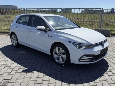 Second-hand VW Golf VII Style 150 CP (110 kW) 2020 Alb Berlinǎ