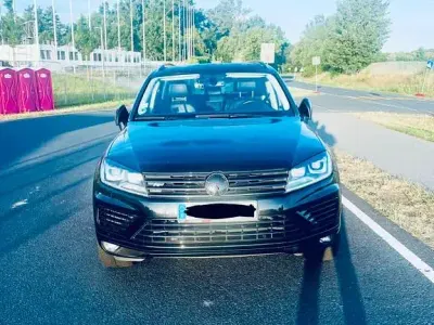 Gebraucht VW Touareg Sound 262 PS (192 kW) 2015 Schwarz SUV