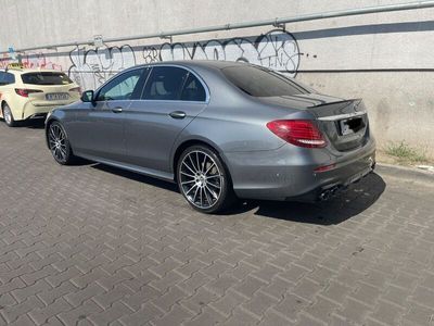 Mercedes E300