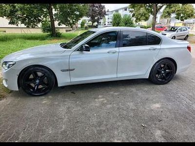 BMW 750