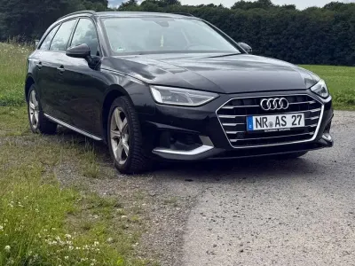 Gebraucht Audi A4 S-Line 163 PS (119 kW) 2021 Schwarz Kombi
