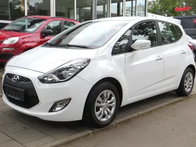 Gebraucht Hyundai ix20 125 PS (91 kW) 2015 Weiß Kleinwagen