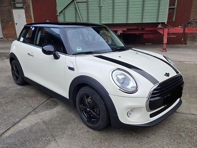 Weiß Gebraucht 2017 Mini Cooper D Kleinwagen | 13.499 € (Etwas zu teuer)