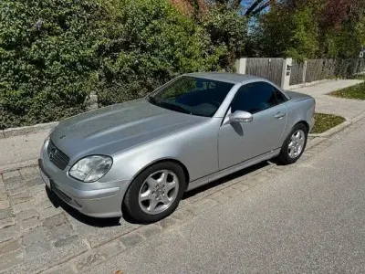 Second-hand Mercedes SLK200 163 CP (119 kW) 2000 Argintiu Cabrio