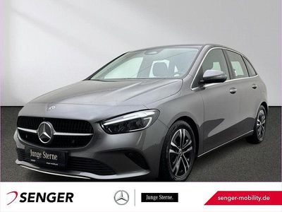 Grau Gebraucht 2024 Mercedes B200 Progressive Van / Kleinbus | 29.240 € (Guter Preis)