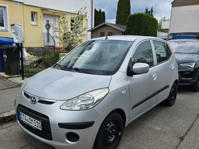 Gebraucht Hyundai i10 63 PS (46 kW) 2009 Silber Kleinwagen