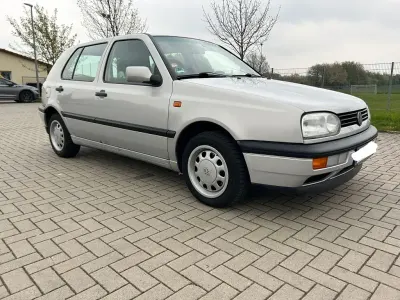Gebraucht VW Golf III 75 PS (55 kW) 1995 Silber Limousine