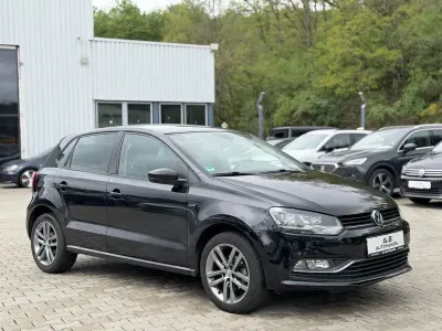 Gebraucht VW Polo LOUNGE 90 PS (66 kW) 2015 Schwarz Limousine